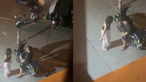 楼上吵架夫妻吃瓜视频,吃瓜群众现场直播