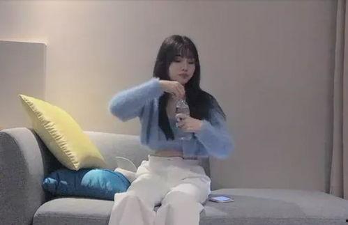 兰兰鹿鹿视频吃瓜